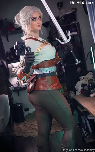 Ashley Barron - Ciri nude cosplay leaked 234527