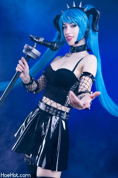 Morgan Le Foy - Punk Miku nude cosplay leaked 67818