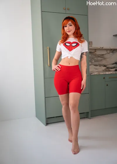 Luxlo - Mary Jane yoga nude cosplay leaked 200226