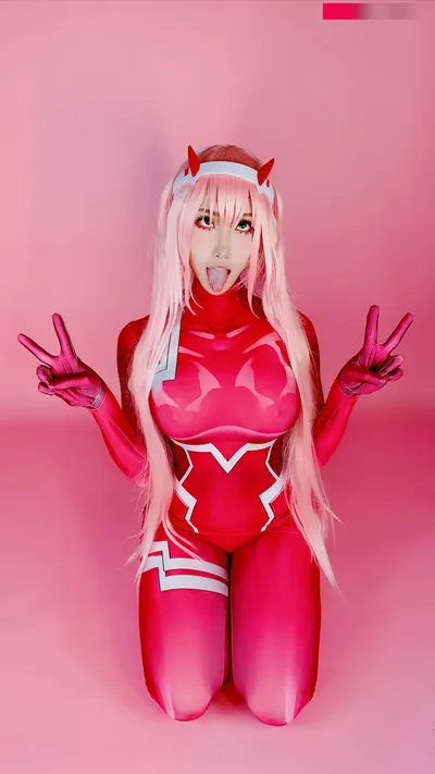 Misswarmj - Zero Two Bodysuit nude cosplay leaked 12512