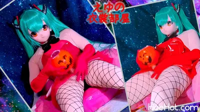 [eyu no isyoubeya(eyu)] In Hatsune Miku, Halloween, and kigurumi cosplay, she performs pumpkin masturbator masturbation &amp; dildo anal masturbation for continuous massive ejaculation. [crossdressing・futanari・kigurumi] nude cosplay leaked 147637